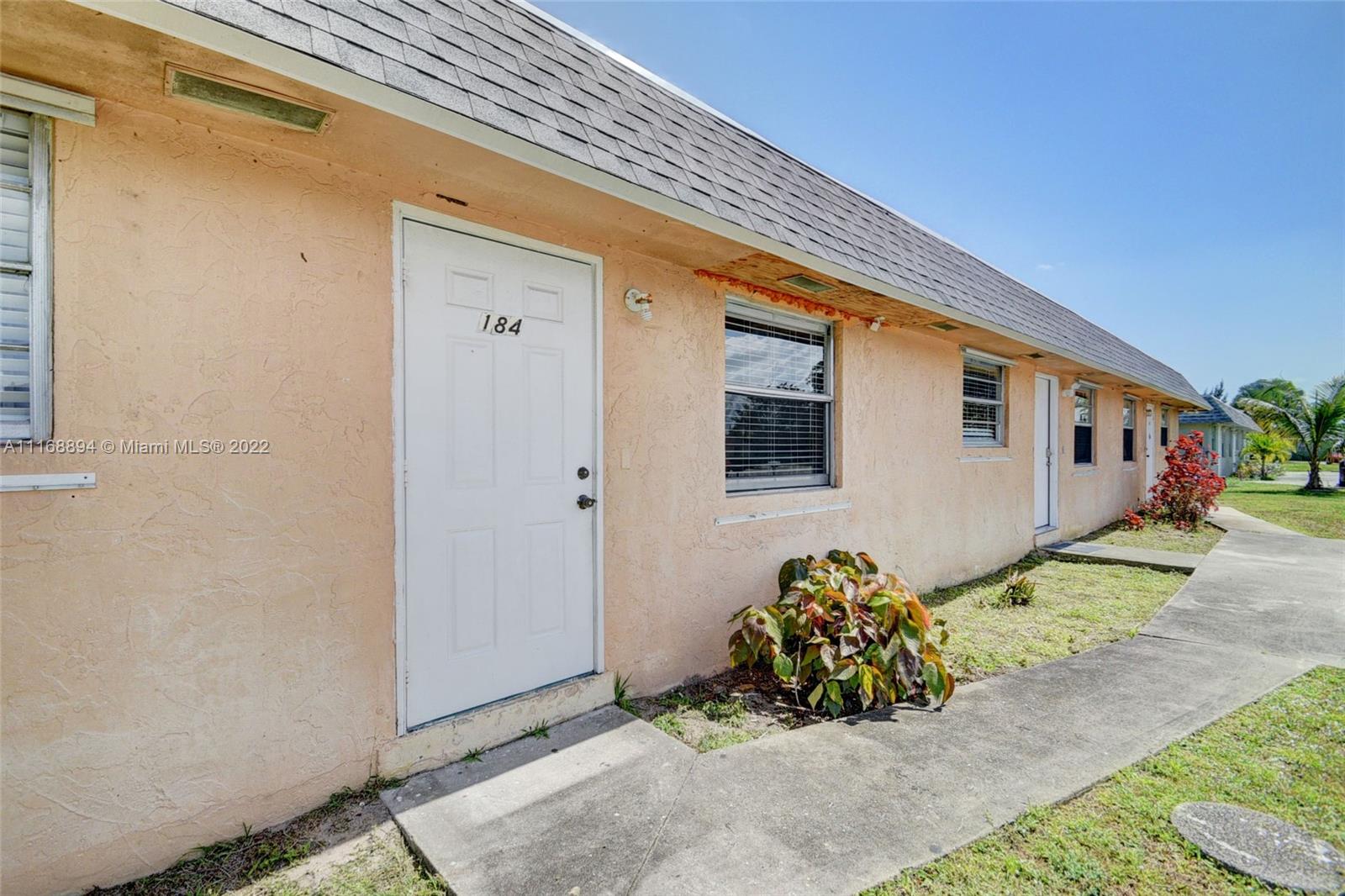 See details / 2310 sq. ft. $ 2022-11-16 0 Photo