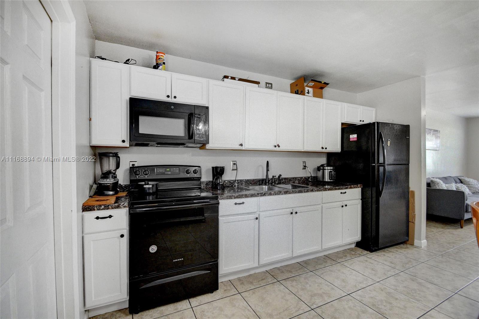 See details / 2310 sq. ft. $ 2022-11-16 0 Photo