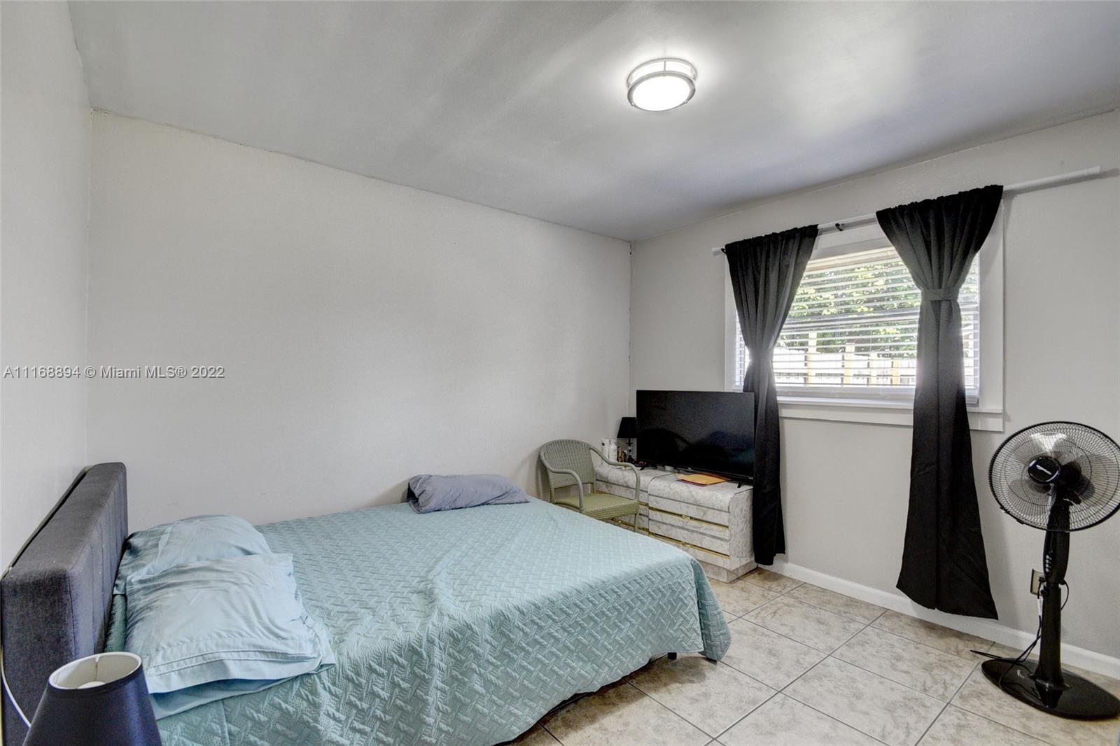 See details / 2310 sq. ft. $ 2022-11-16 0 Photo