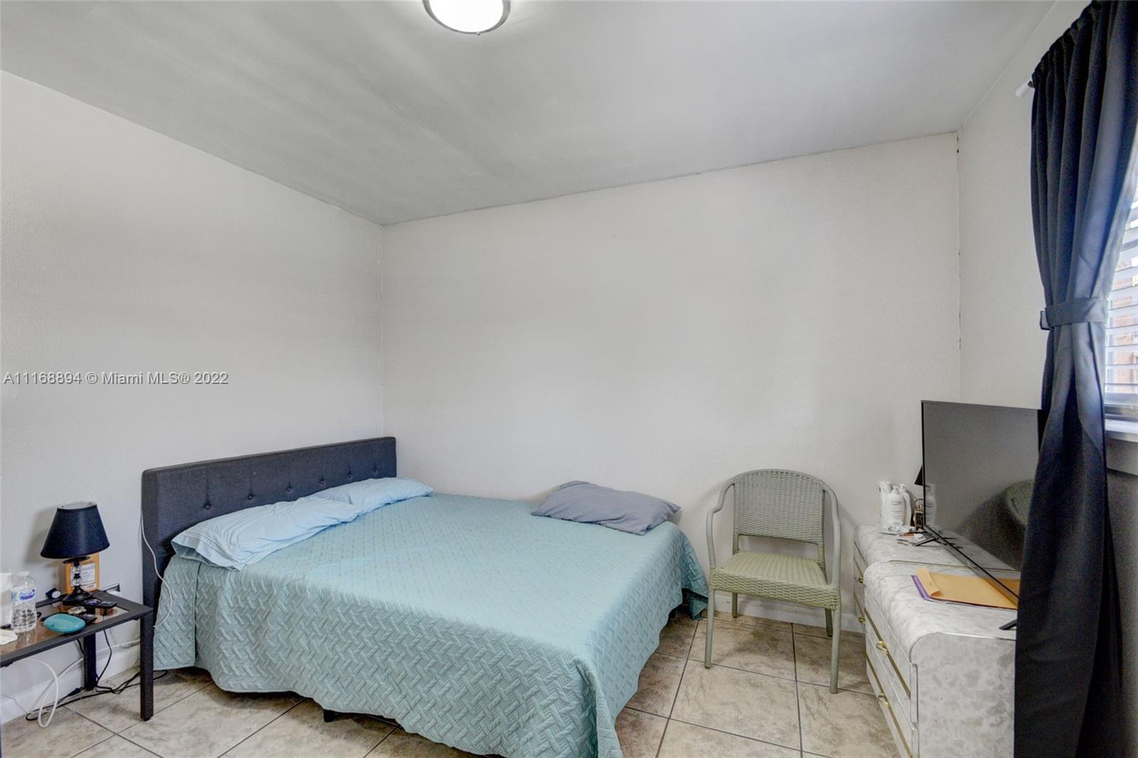 See details / 2310 sq. ft. $ 2022-11-16 0 Photo