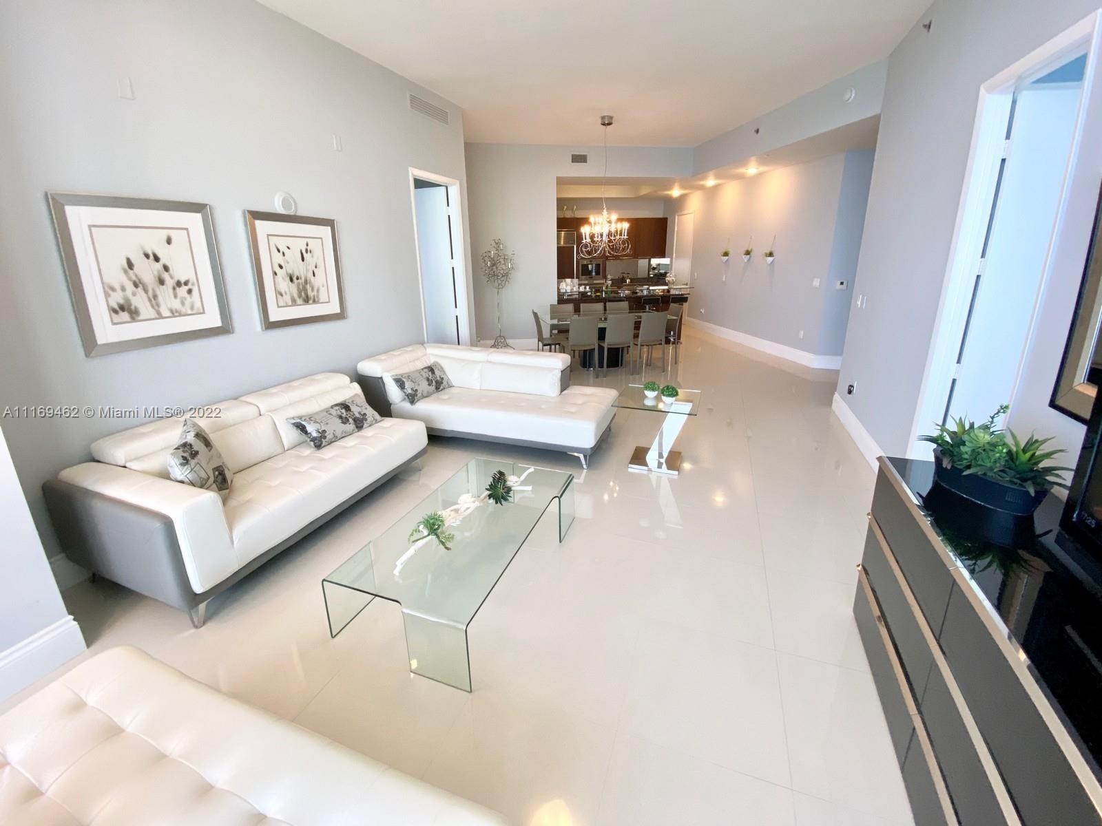 See details 3703 2 / 3 1962 sq. ft. $ 2023-01-10 0 Photo