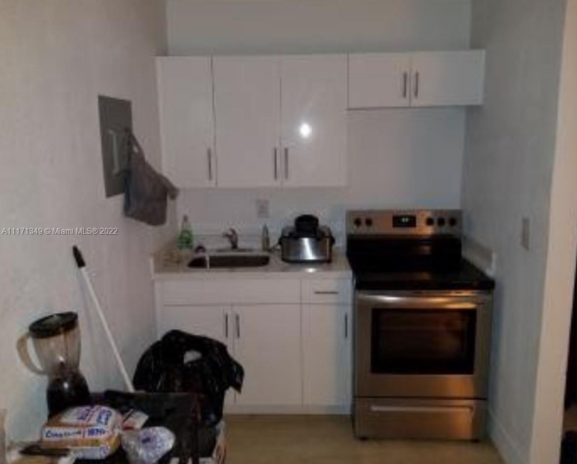 See details / 2250 sq. ft. $ 2022-03-08 0 Photo