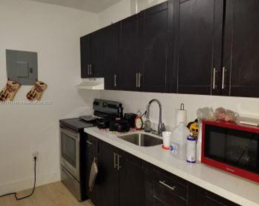 See details / 2250 sq. ft. $ 2022-03-08 0 Photo