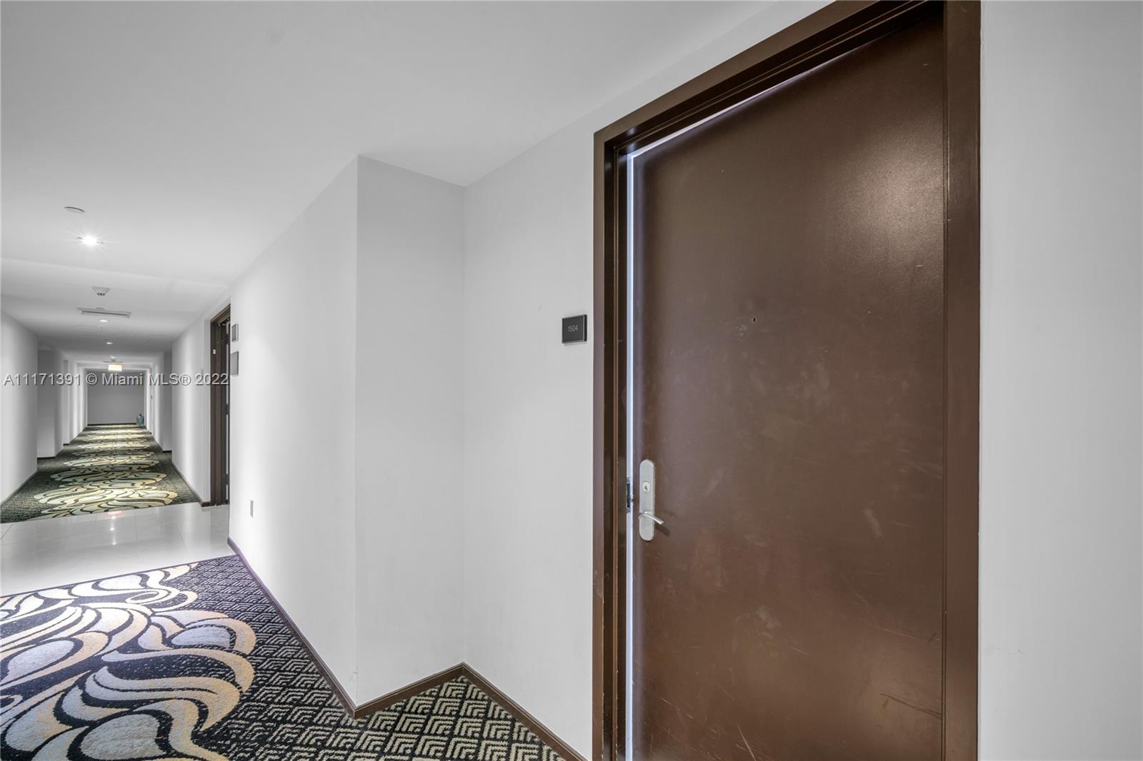 Ver detalles 1504 3 / 3 1675 sq. ft. $ 2022-05-21 0 foto
