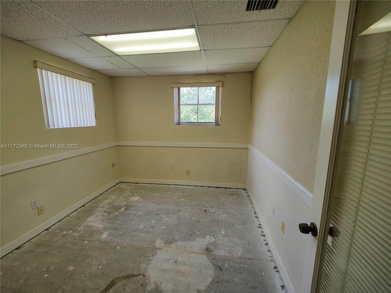 See details / sq. ft. $ 2022-10-13 0 Photo