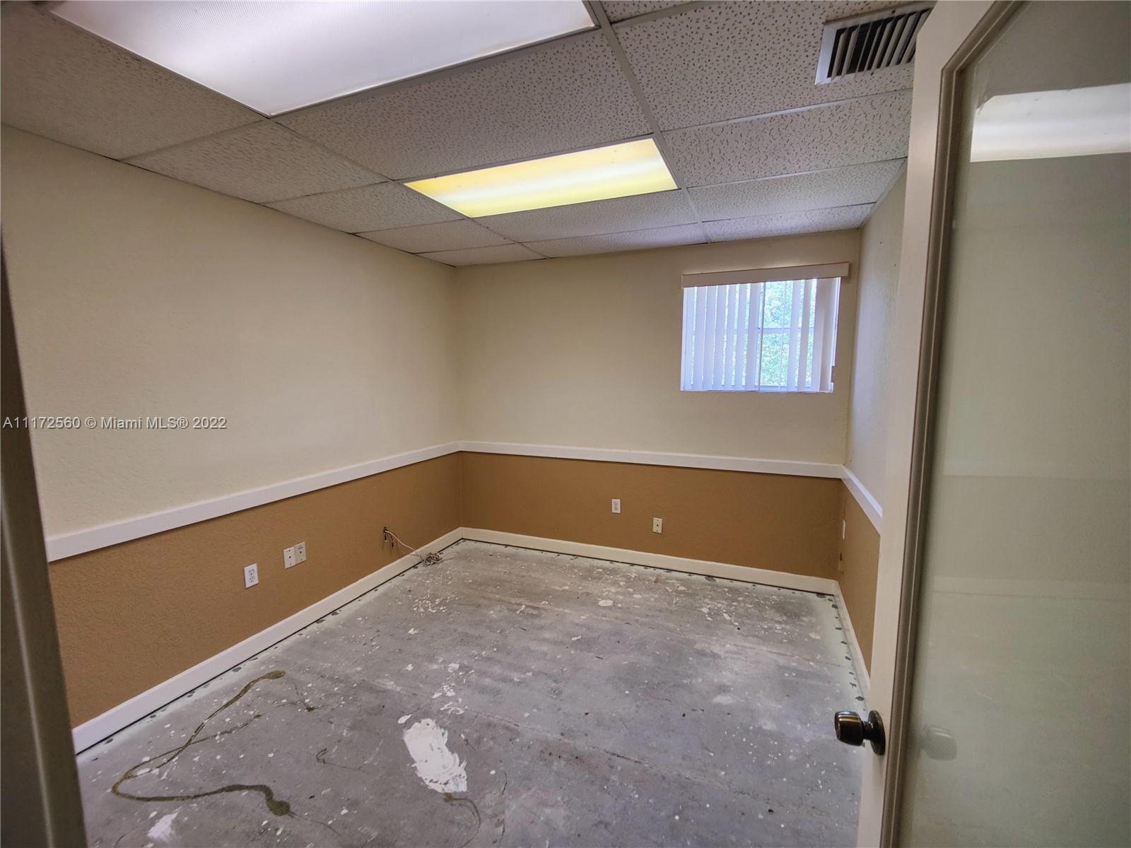 See details / sq. ft. $ 2022-10-13 0 Photo