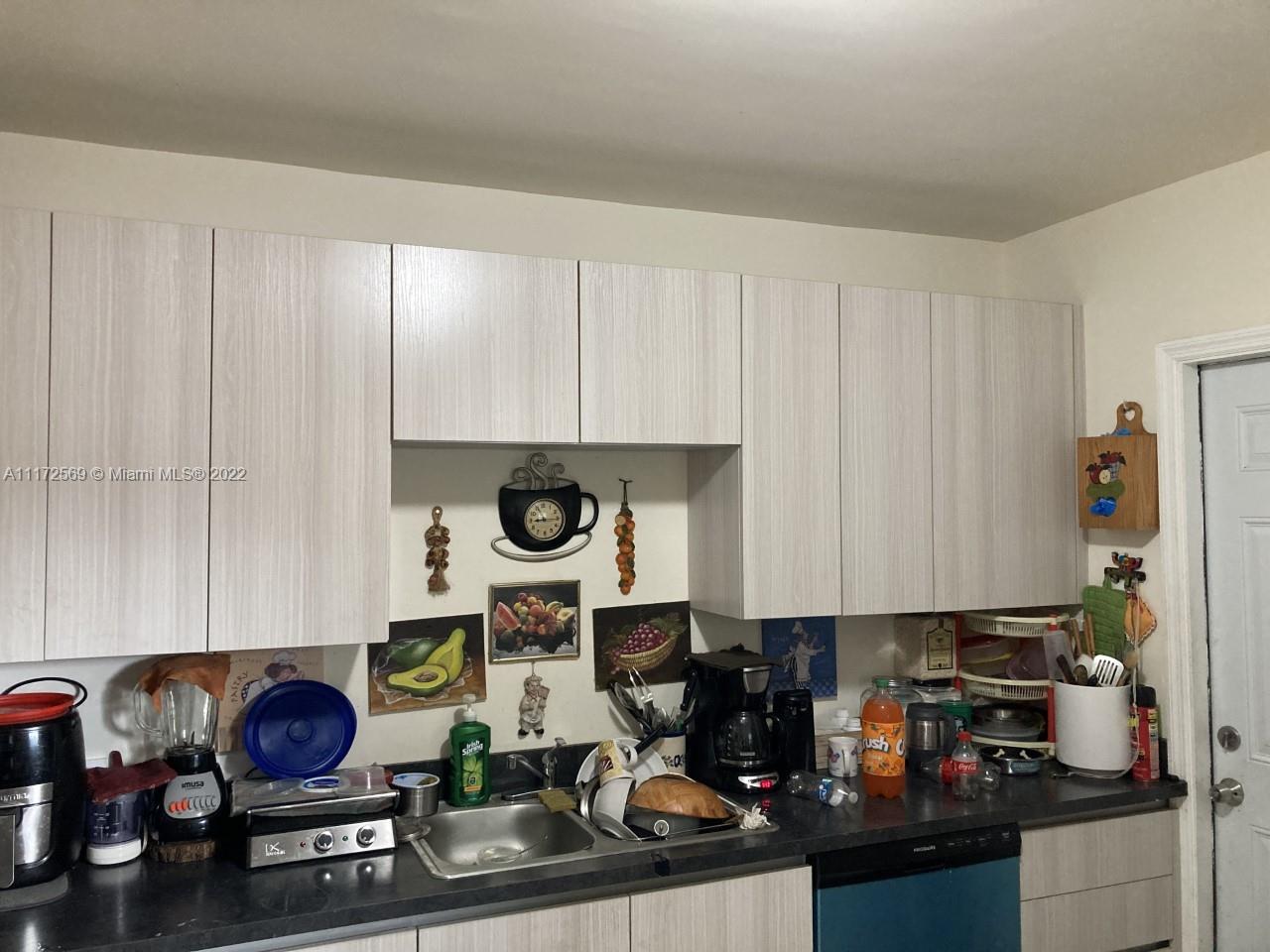 See details / 2670 sq. ft. $ 2022-10-28 0 Photo
