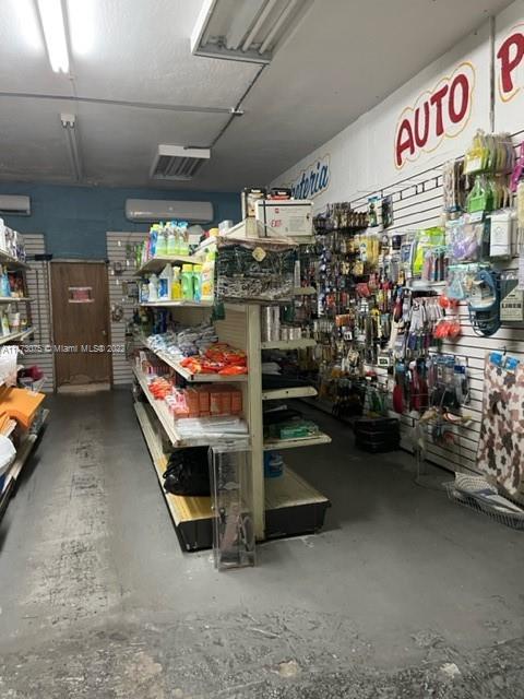 See details / sq. ft. $ 2022-04-04 0 Photo
