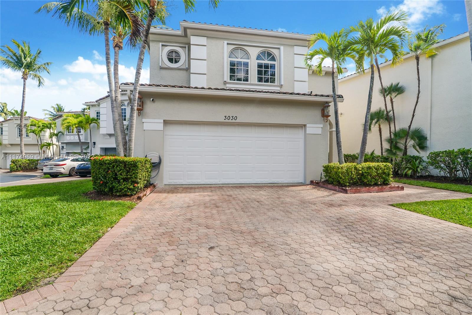 Photo of 3030 208th St (3030), Aventura, Florida, 33180 - Front of House
