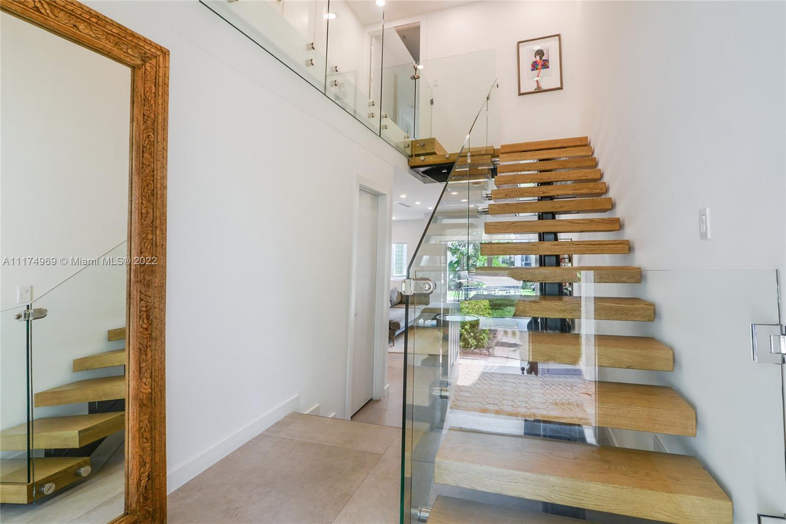 Photo of 3030 208th St (3030), Aventura, Florida, 33180 - Entry way