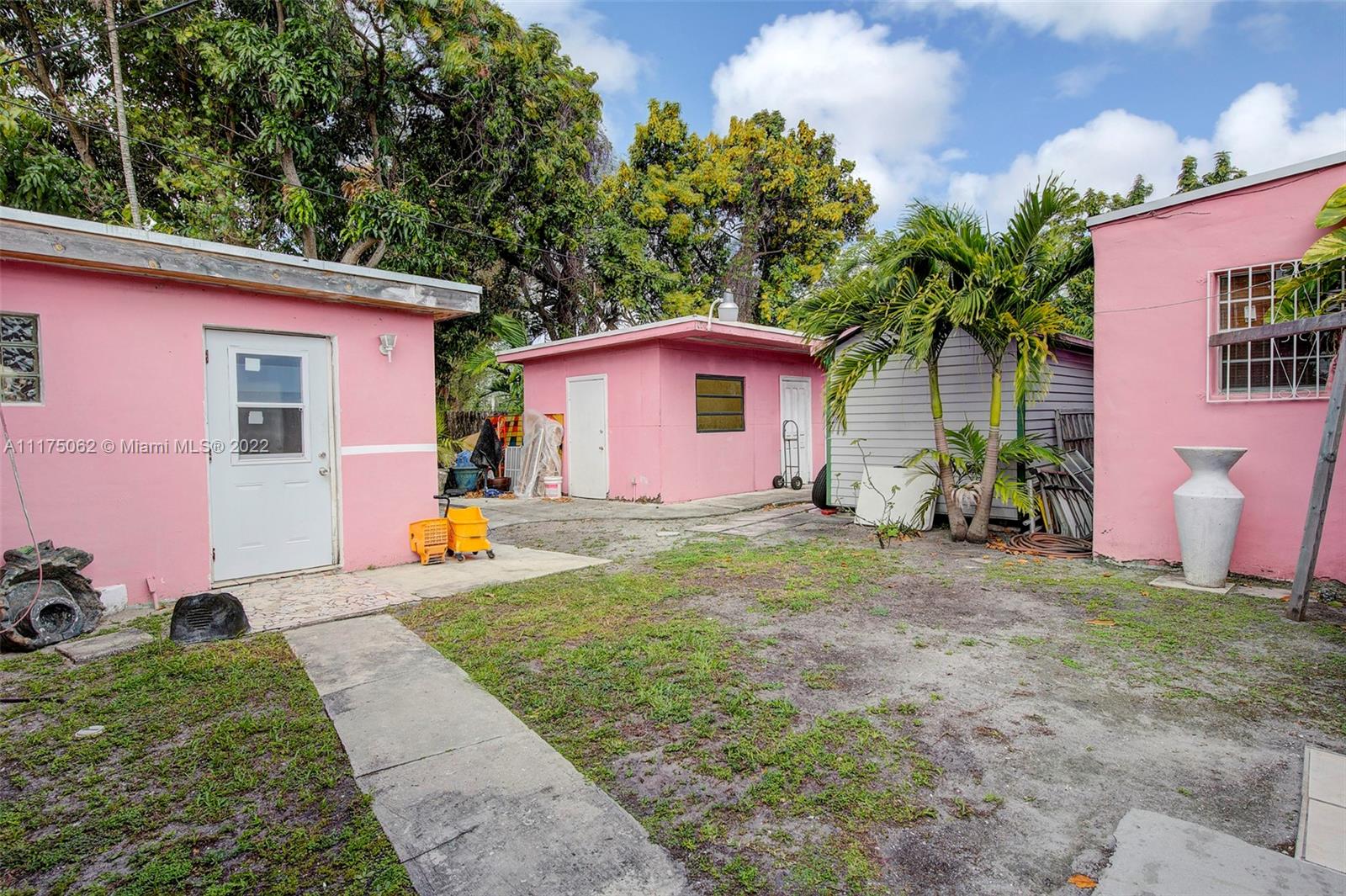 See details / 2044 sq. ft. $ 2022-11-15 0 Photo