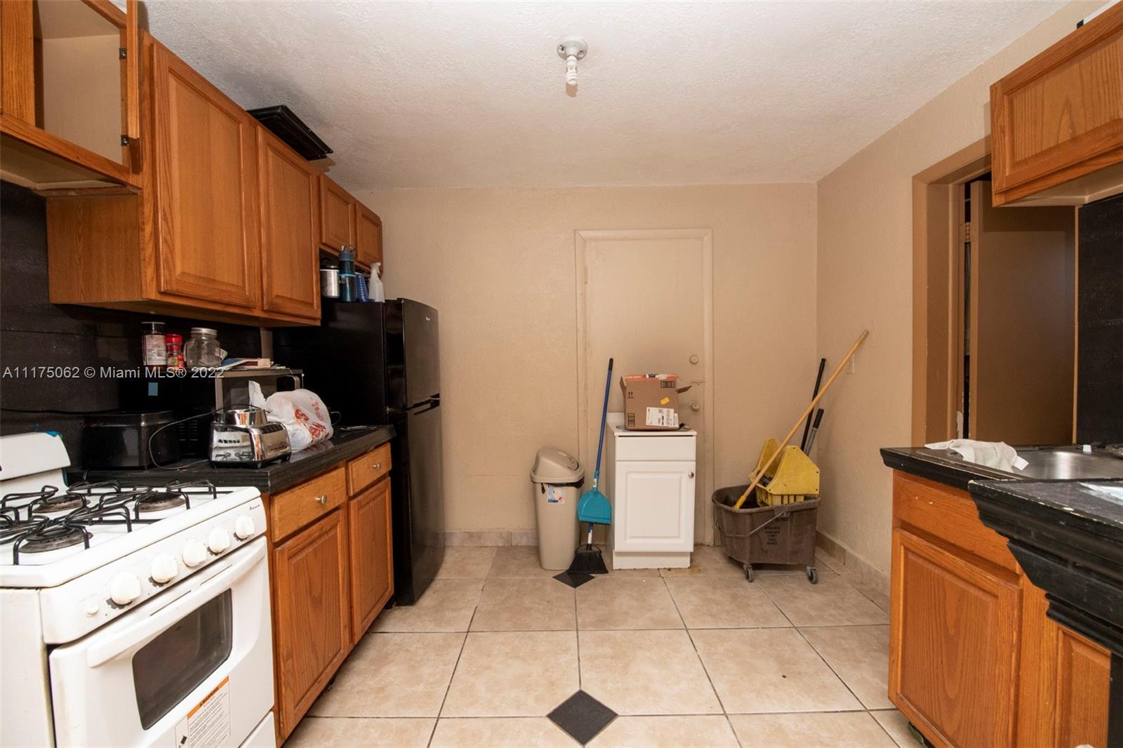 See details / 2044 sq. ft. $ 2022-11-15 0 Photo