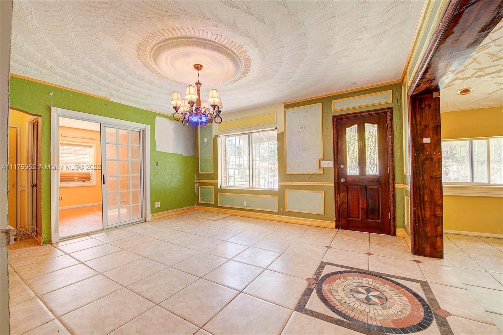 See details / 2044 sq. ft. $ 2022-11-15 0 Photo