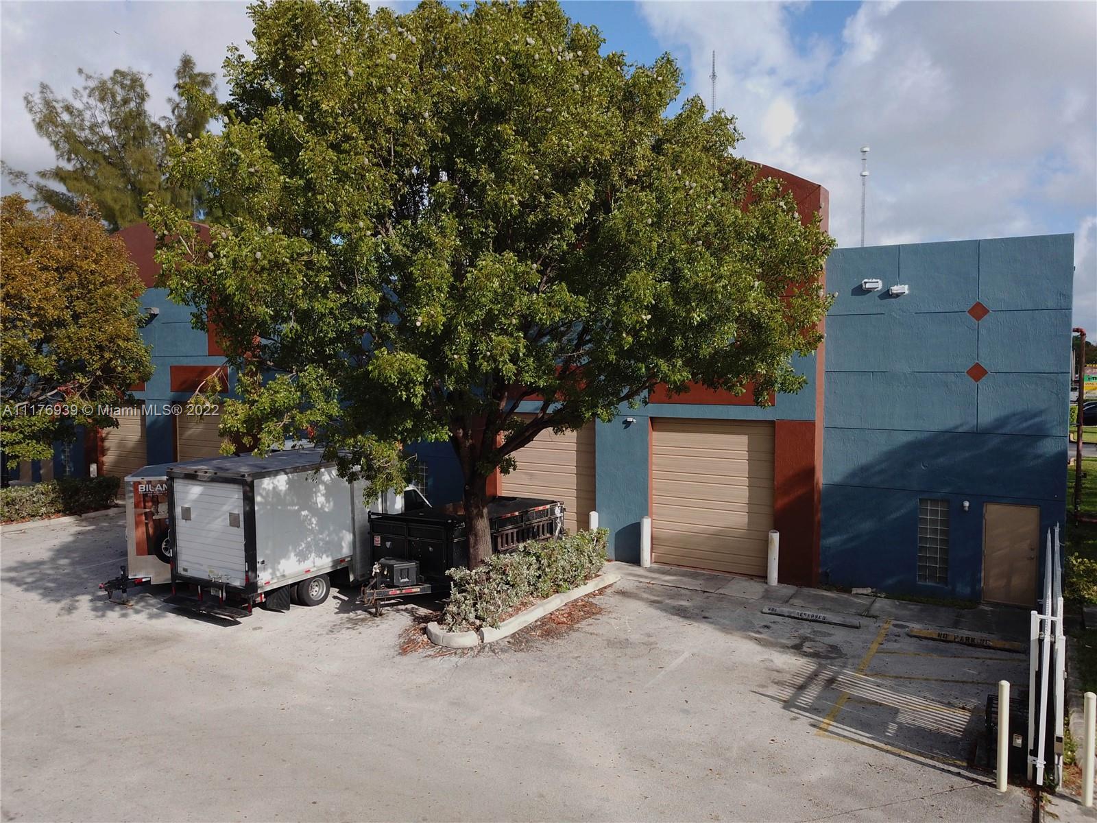 See details / sq. ft. $ 2022-03-17 0 Photo