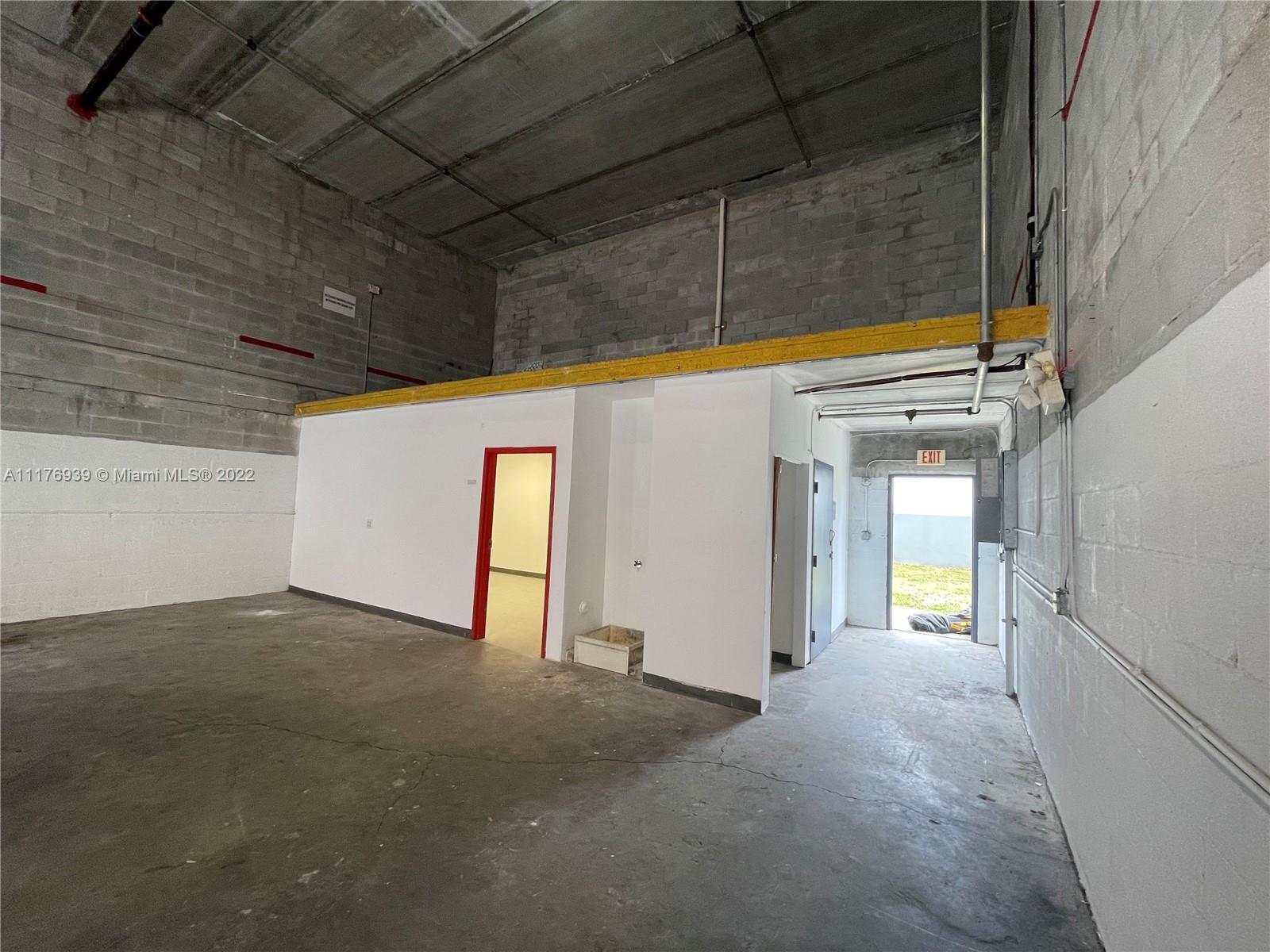 See details / sq. ft. $ 2022-03-17 0 Photo