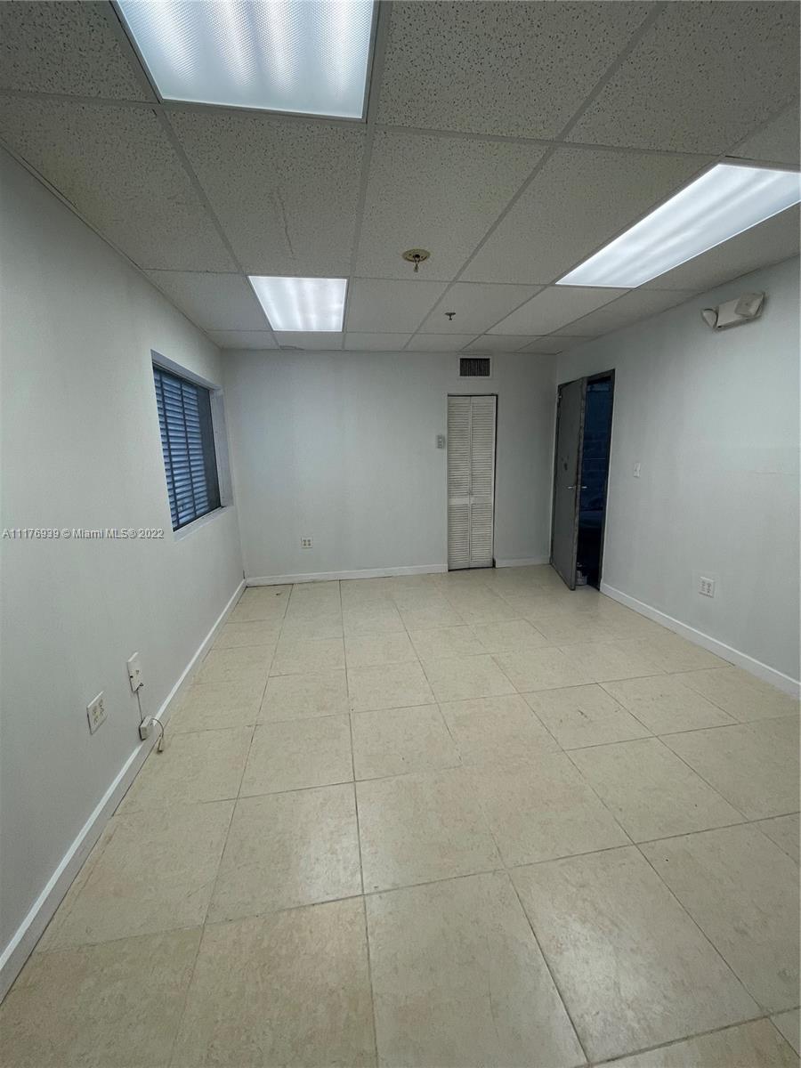 See details / sq. ft. $ 2022-03-17 0 Photo