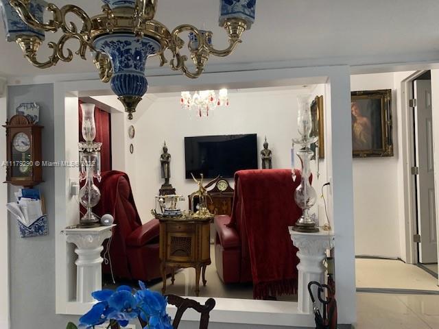 See details / 814 sq. ft. $ 2022-03-23 0 Photo