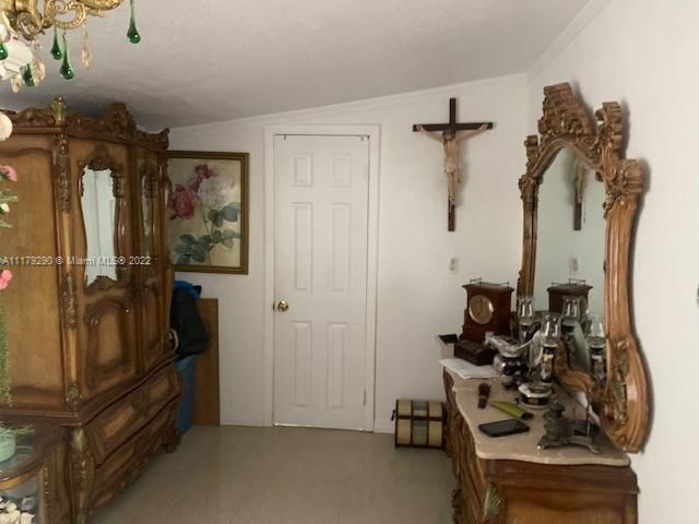 See details / 814 sq. ft. $ 2022-03-23 0 Photo