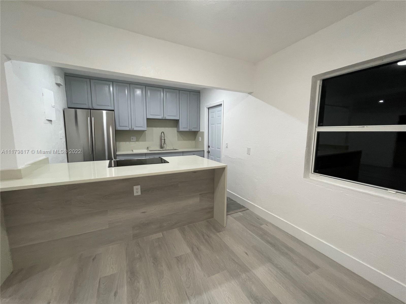 See details / 1966 sq. ft. $ 2022-03-24 0 Photo