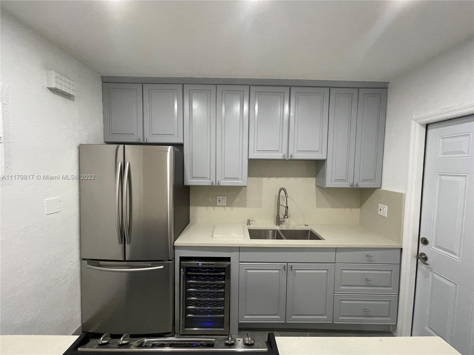 See details / 1966 sq. ft. $ 2022-03-24 0 Photo