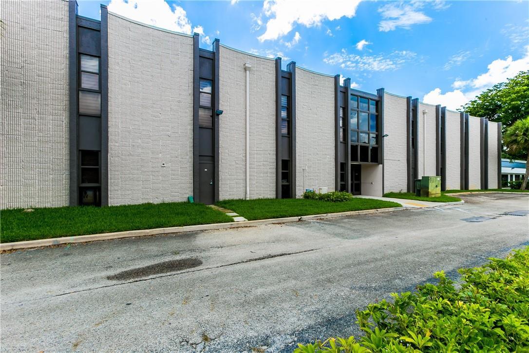 See details 201 / 0 sq. ft. $ 2026-06-15 0 Photo