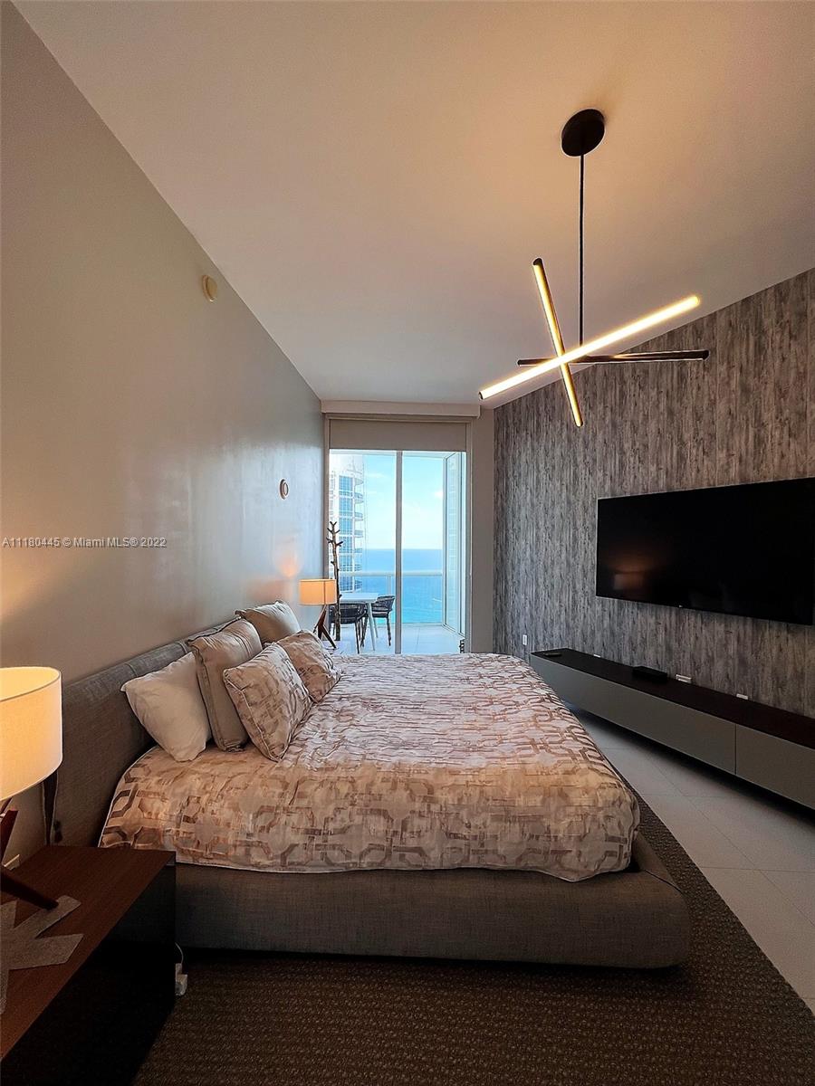 See details 4003 2 / 3 1935 sq. ft. $ 2022-05-22 0 Photo