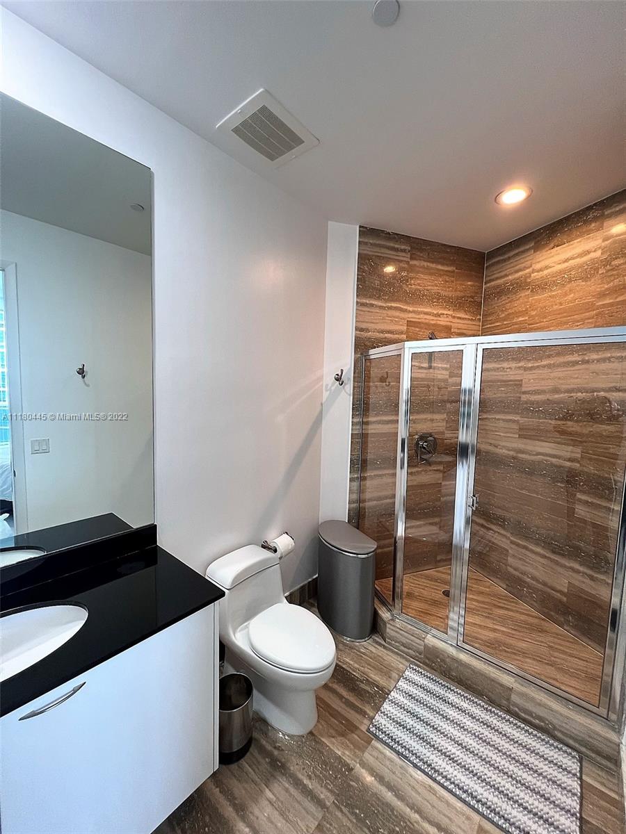 See details 4003 2 / 3 1935 sq. ft. $ 2022-05-22 0 Photo
