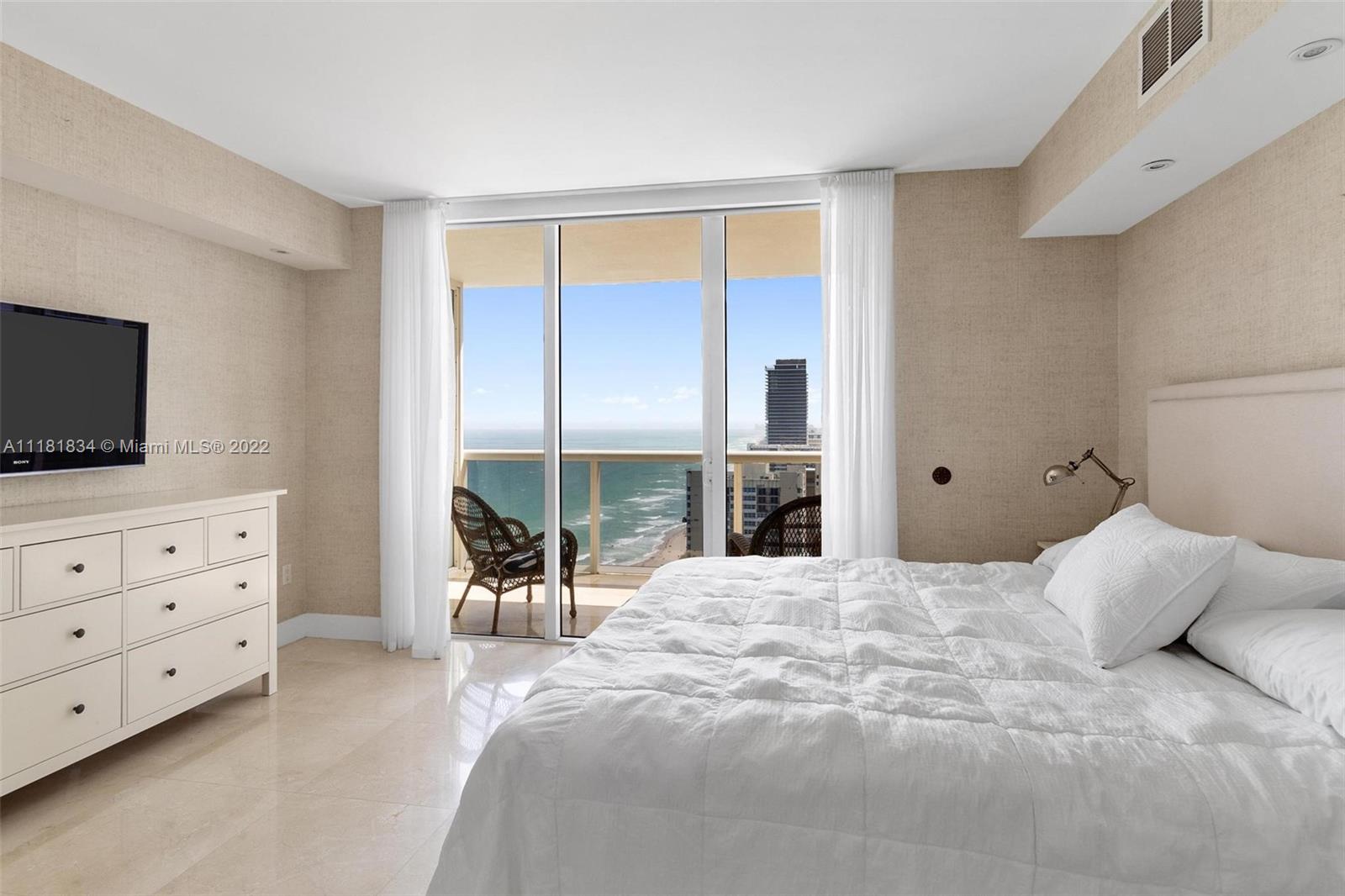 Ver detalles 2904 2 / 3 1675 sq. ft. $ 2022-10-05 0 foto