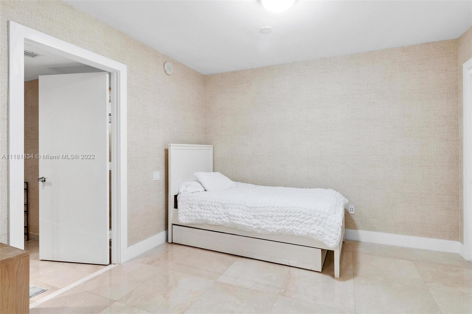 Ver detalles 2904 2 / 3 1675 sq. ft. $ 2022-10-05 0 foto