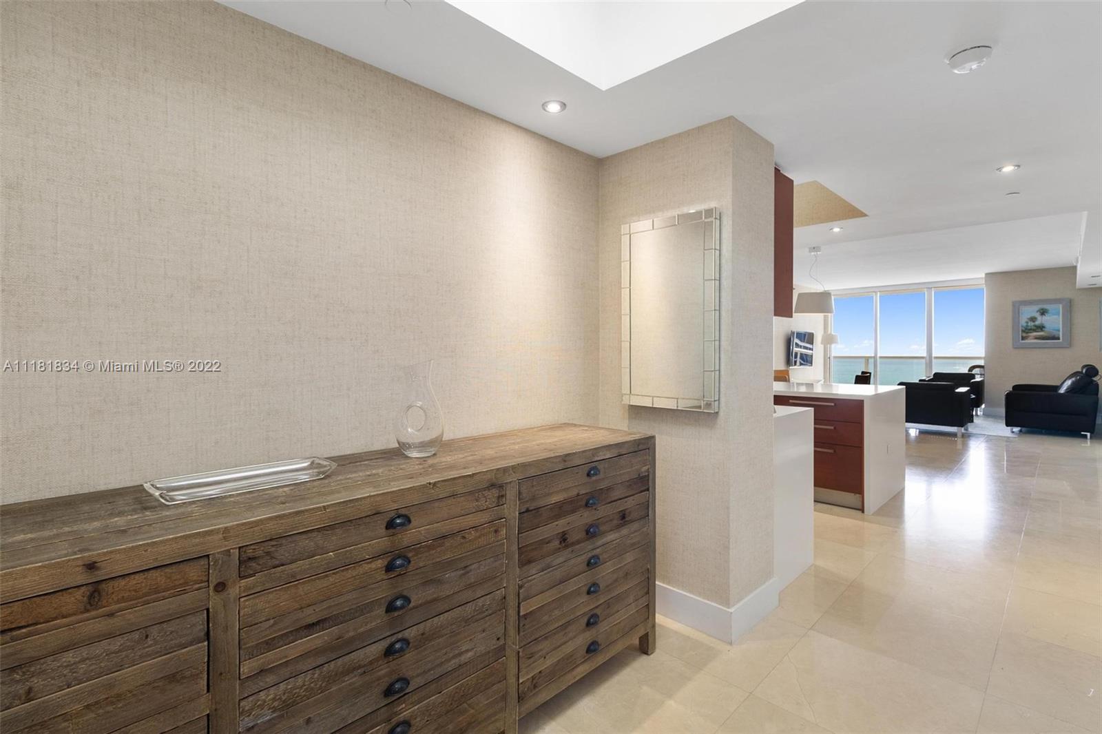 Ver detalles 2904 2 / 3 1675 sq. ft. $ 2022-10-05 0 foto