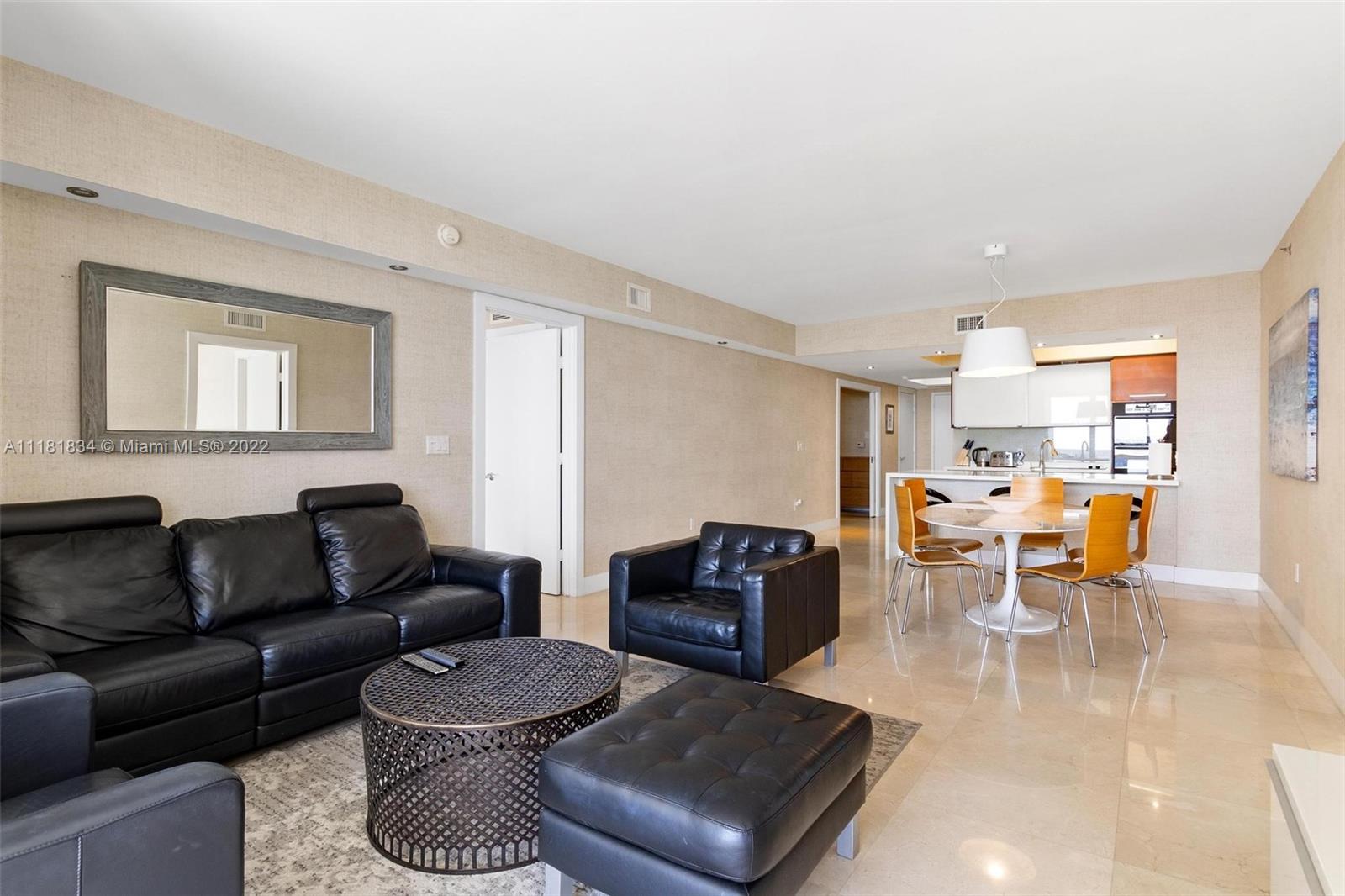 Ver detalles 2904 2 / 3 1675 sq. ft. $ 2022-10-05 0 foto
