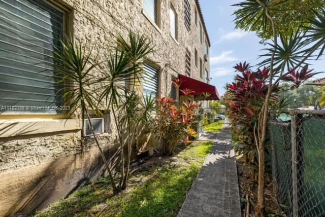 See details / sq. ft. $ 2022-06-15 0 Photo