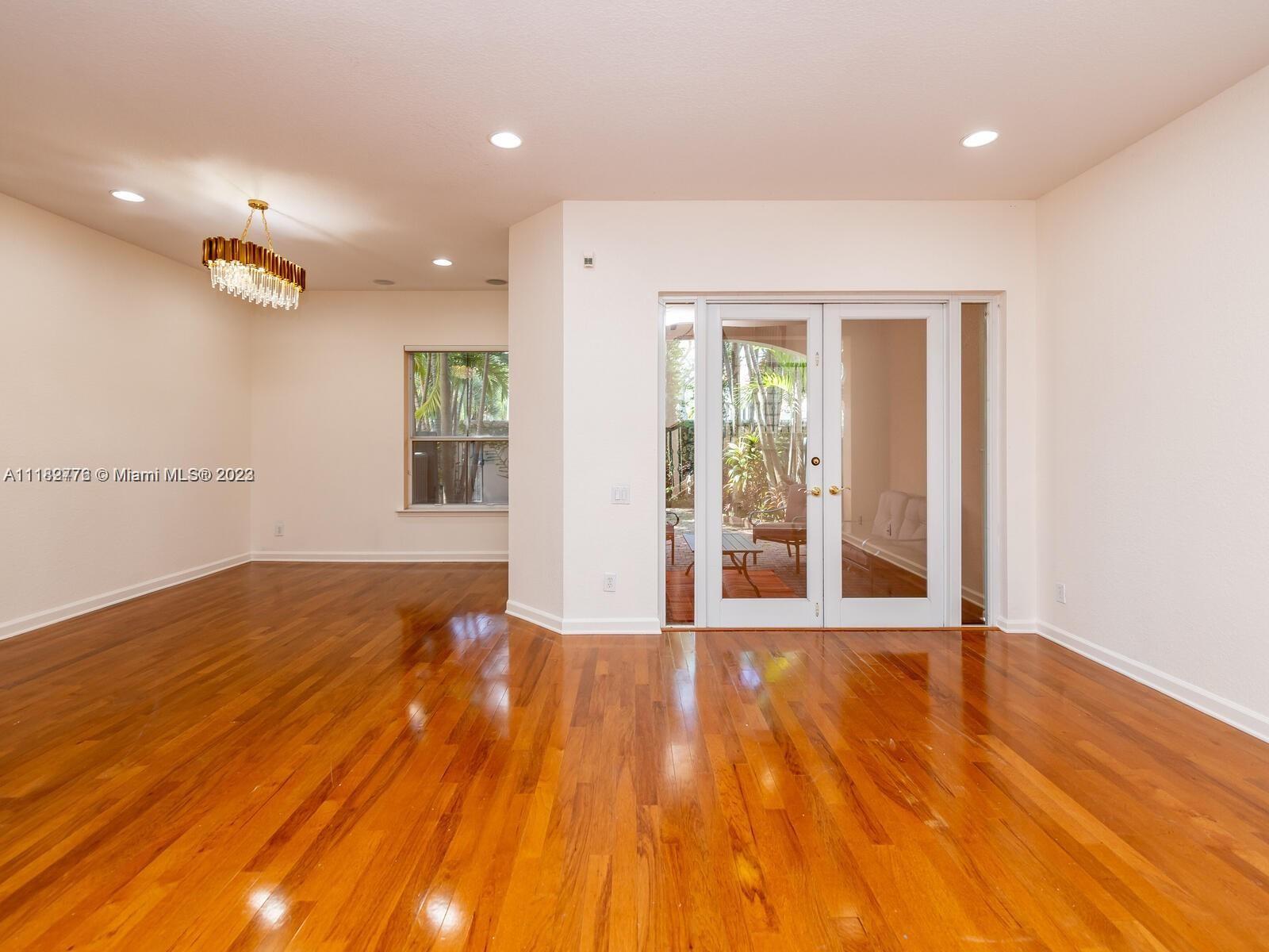 Photo of 1382 Harbor Vw W (1382), Hollywood, Florida, 33019 -