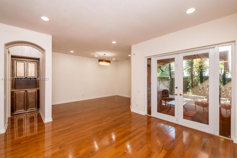 Photo of 1382 Harbor Vw W (1382), Hollywood, Florida, 33019 -