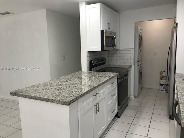 See details / 2764 sq. ft. $ 2022-10-20 0 Photo