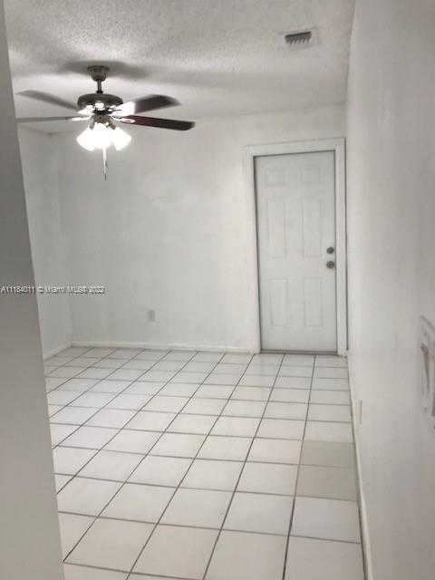 See details / 2764 sq. ft. $ 2022-10-20 0 Photo