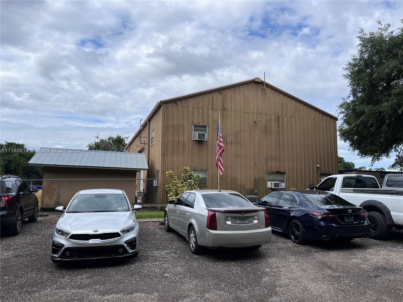 See details / sq. ft. $ 2022-08-03 0 Photo