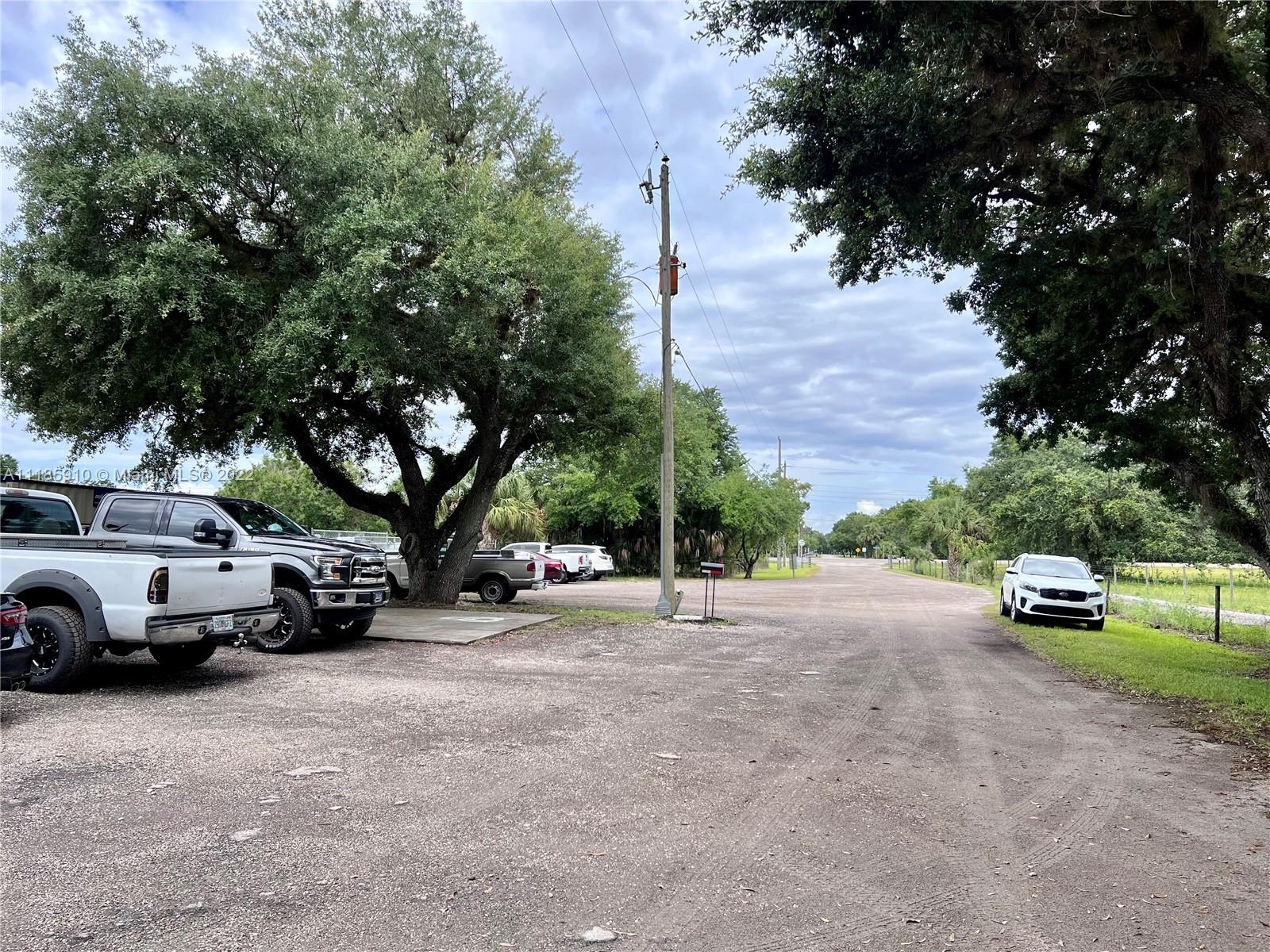 See details / sq. ft. $ 2022-08-03 0 Photo