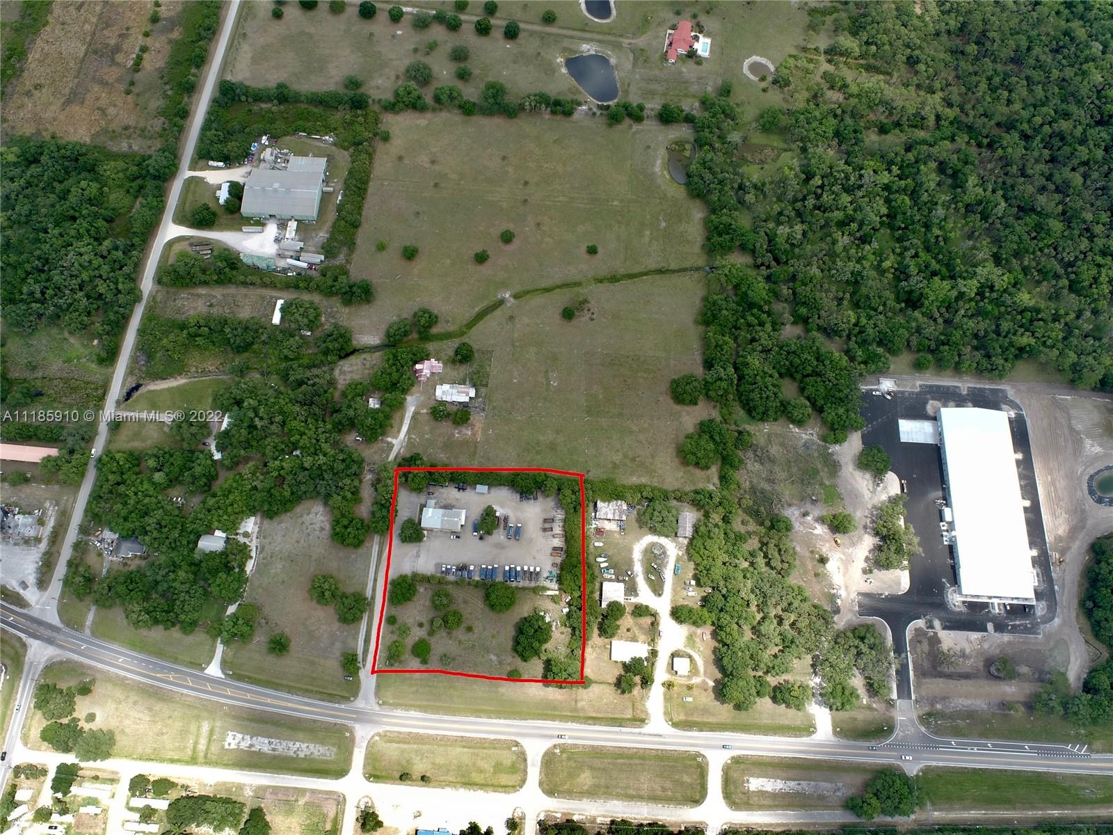 See details / sq. ft. $ 2022-08-03 0 Photo