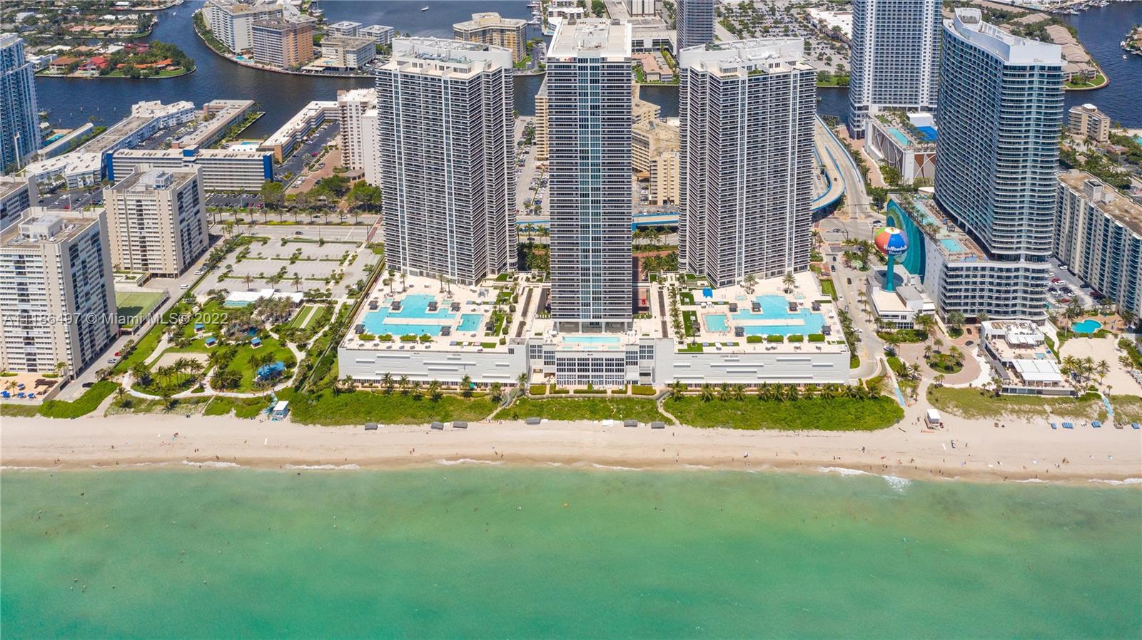 Ver detalles 4204 3 / 3 1675 sq. ft. $ 2022-09-28 0 foto