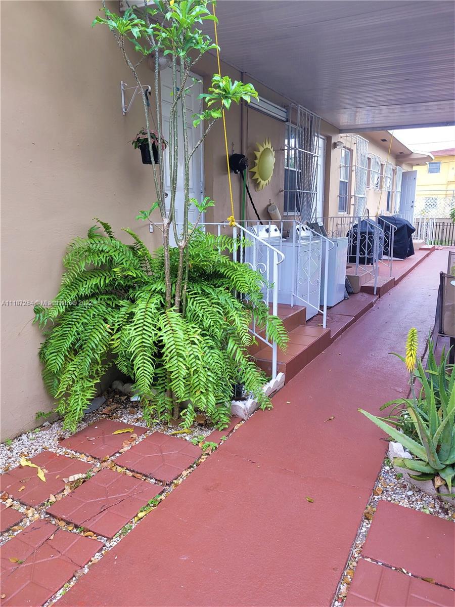 See details / 1731 sq. ft. $ 2022-04-25 0 Photo
