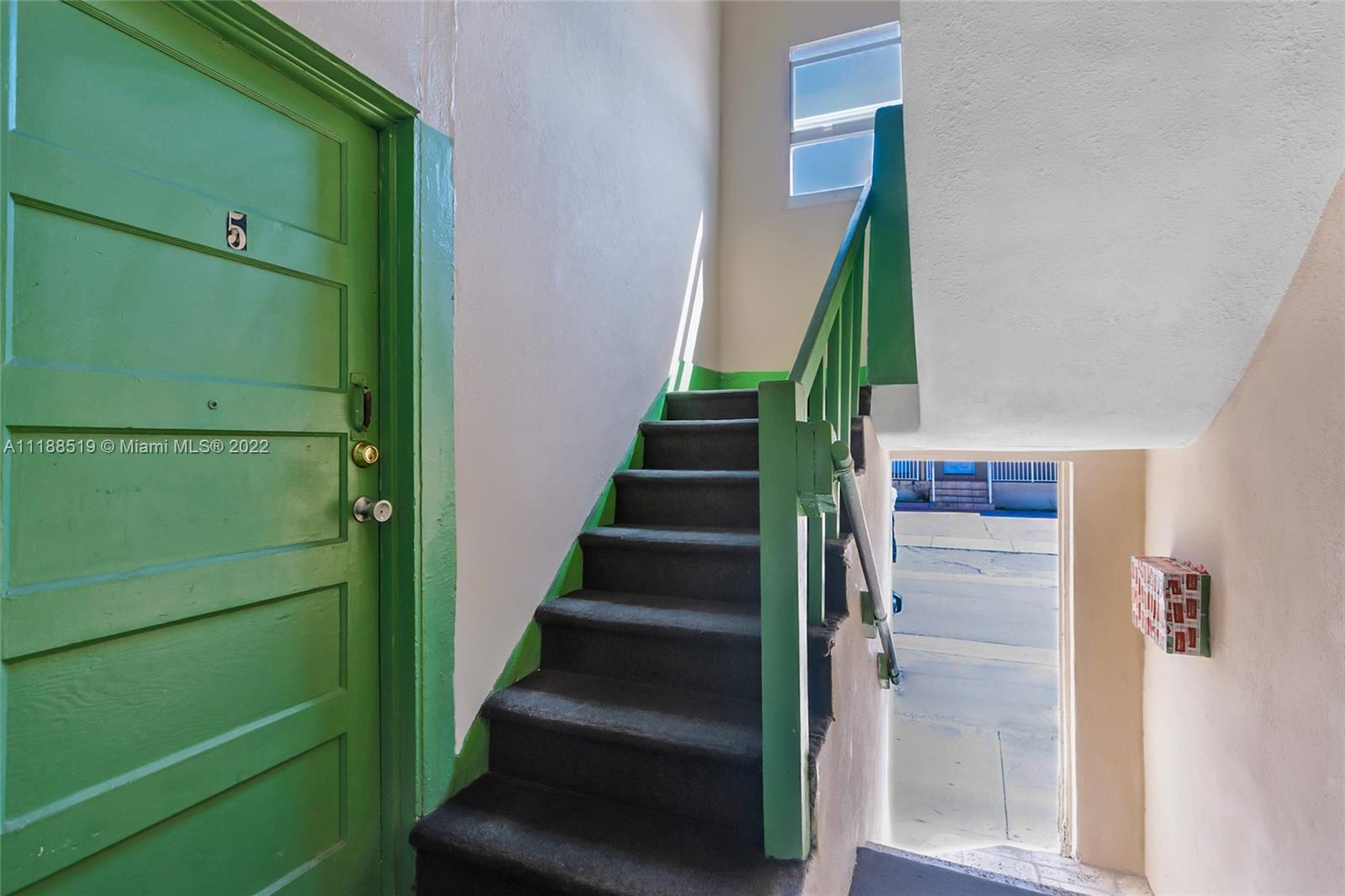 See details / sq. ft. $ 2022-04-12 0 Photo