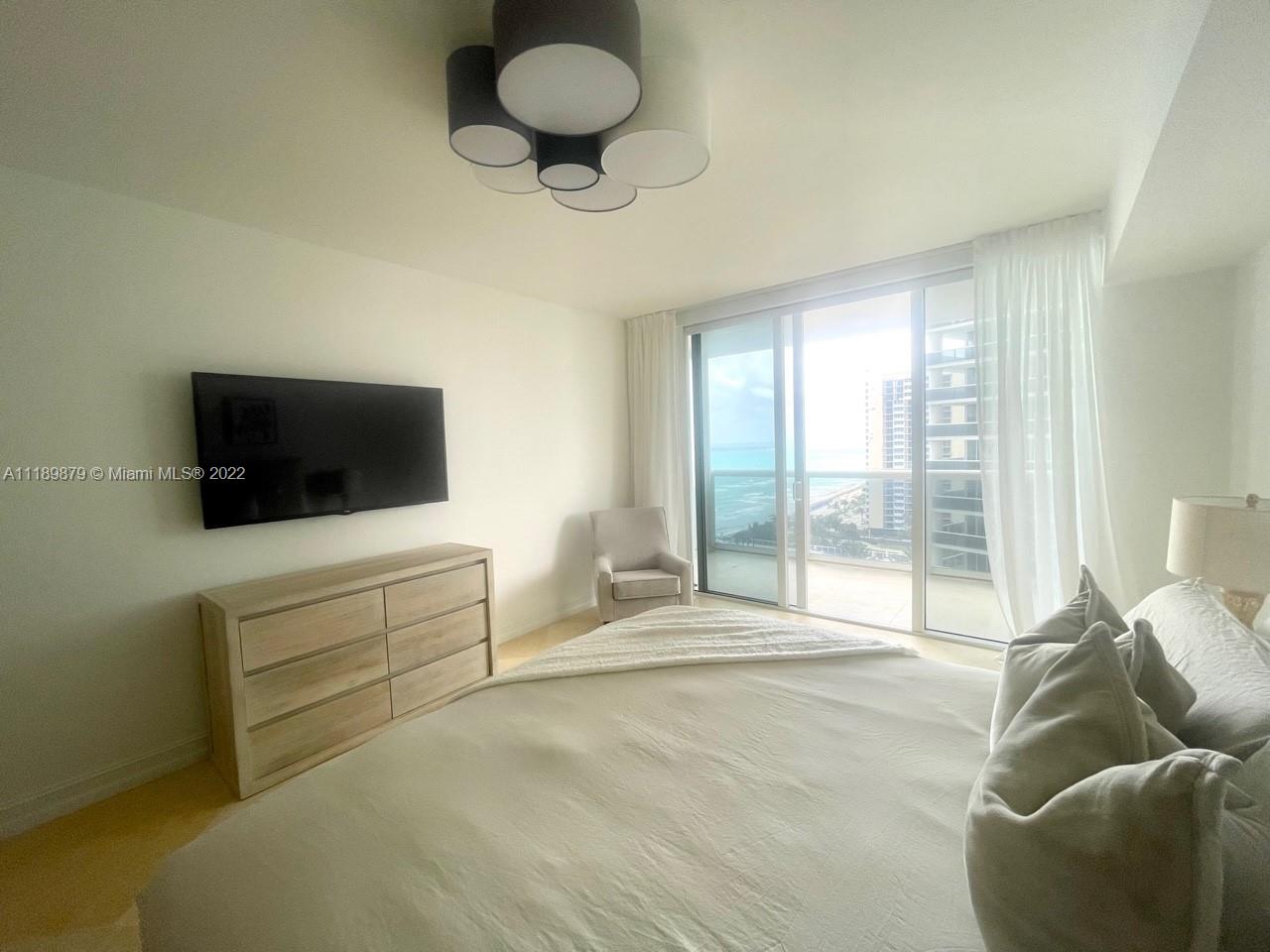 Ver detalles 1506 2 / 4 1458 sq. ft. $ 2022-10-11 0 foto