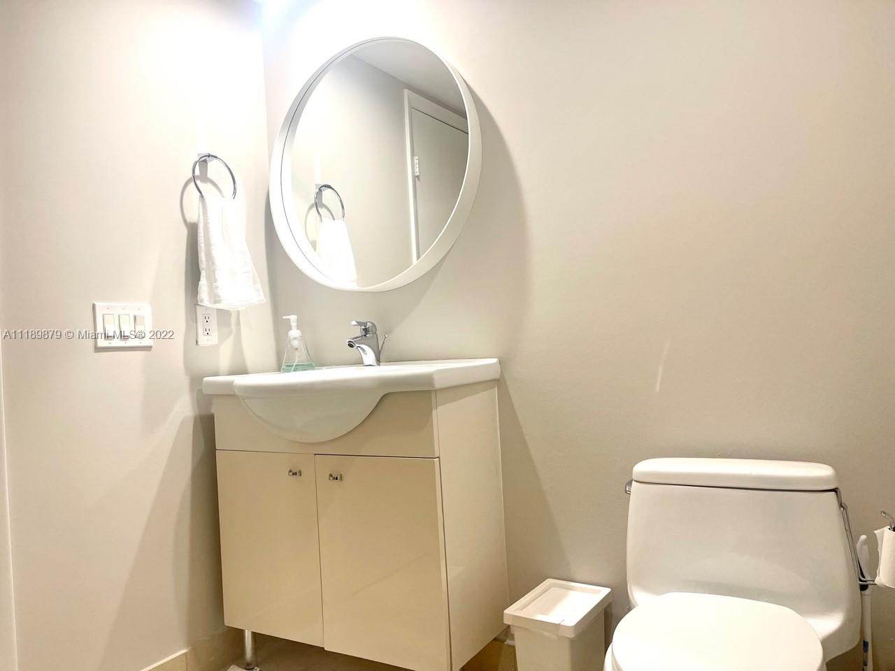 Ver detalles 1506 2 / 4 1458 sq. ft. $ 2022-10-11 0 foto
