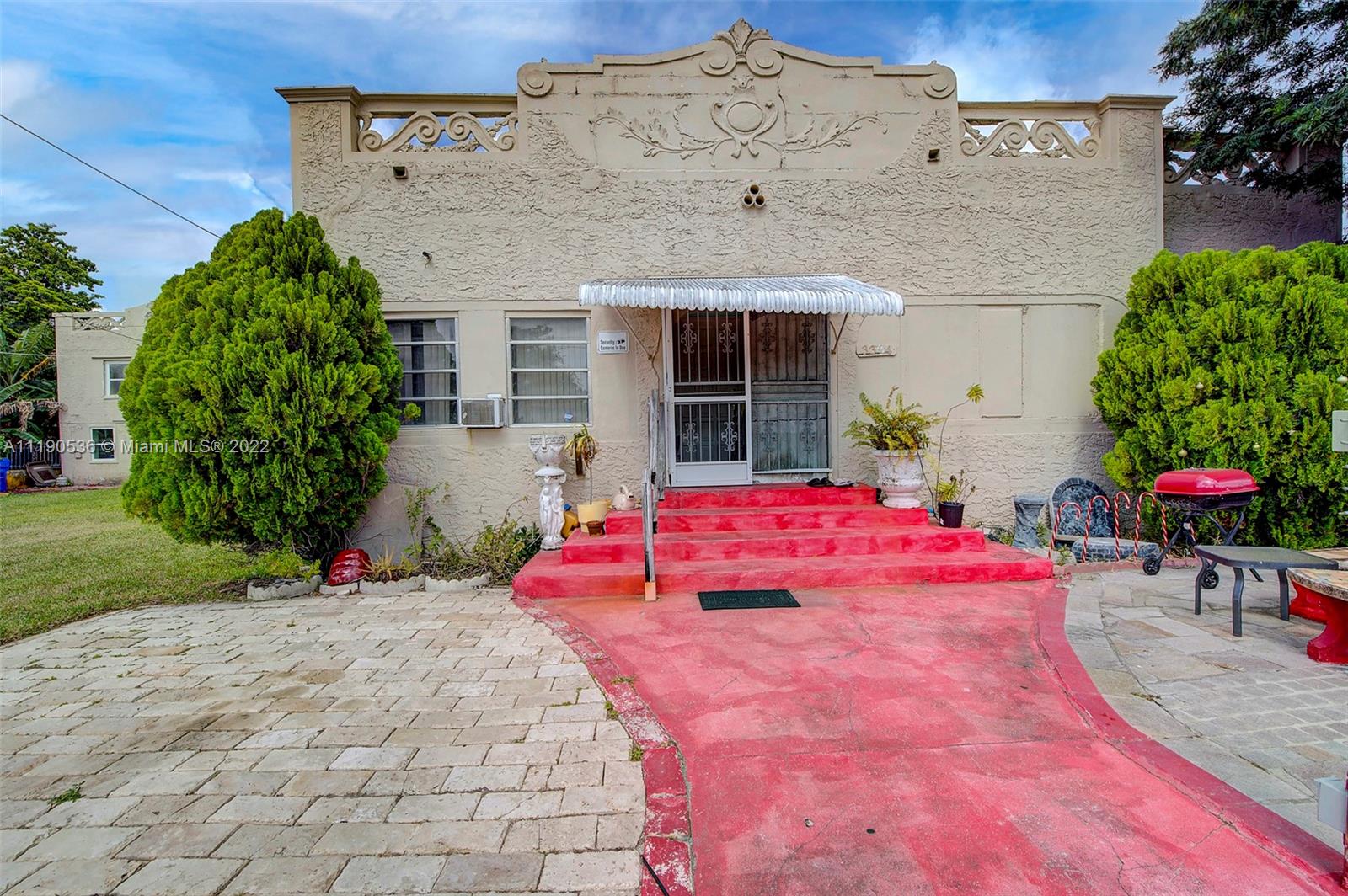 See details / 4140 sq. ft. $ 2023-01-27 0 Photo