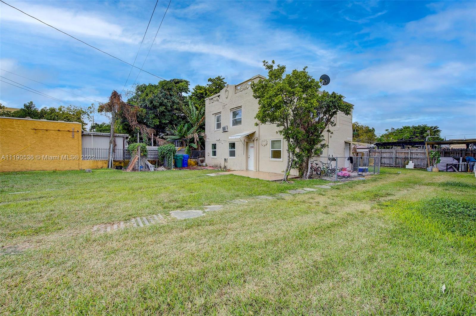 See details / 4140 sq. ft. $ 2023-01-27 0 Photo