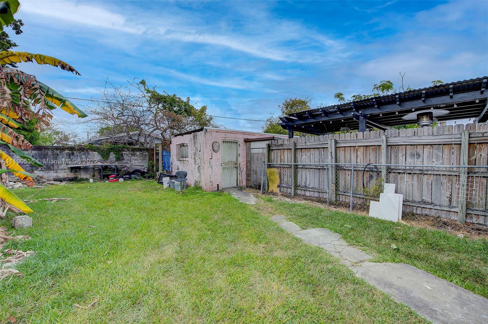 See details / 4140 sq. ft. $ 2023-01-27 0 Photo
