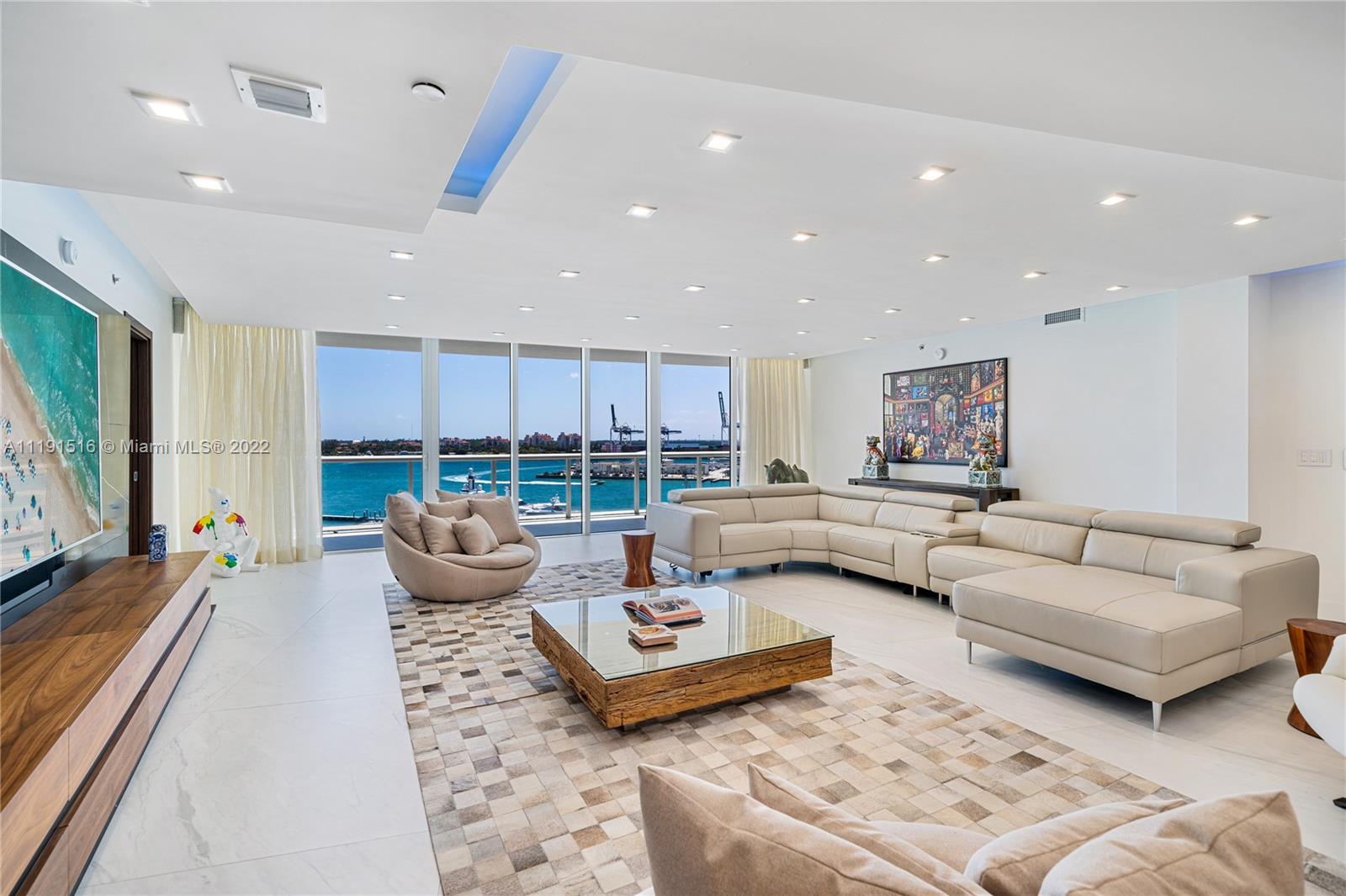 Photo of 450 Alton Rd #901-02, Miami Beach, Florida, 33139 -
