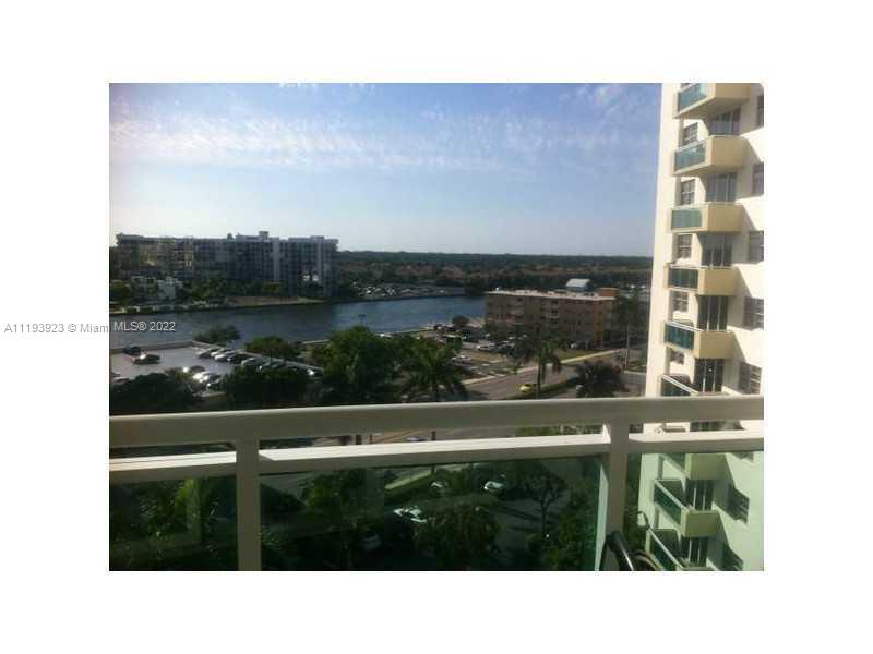 Photo of 3001 Ocean Dr #431, Hollywood, Florida, 33019 - Exterior Front