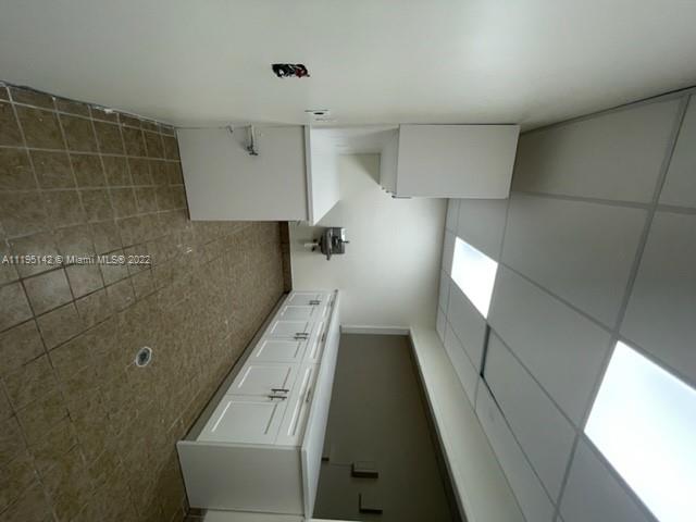 See details 124 / sq. ft. $ 2022-06-27 0 Photo